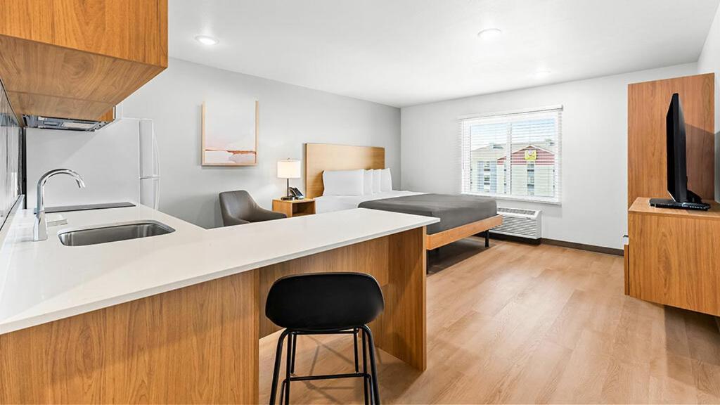Livaway Suites Tri-Cities-Ричланд Екстериор снимка