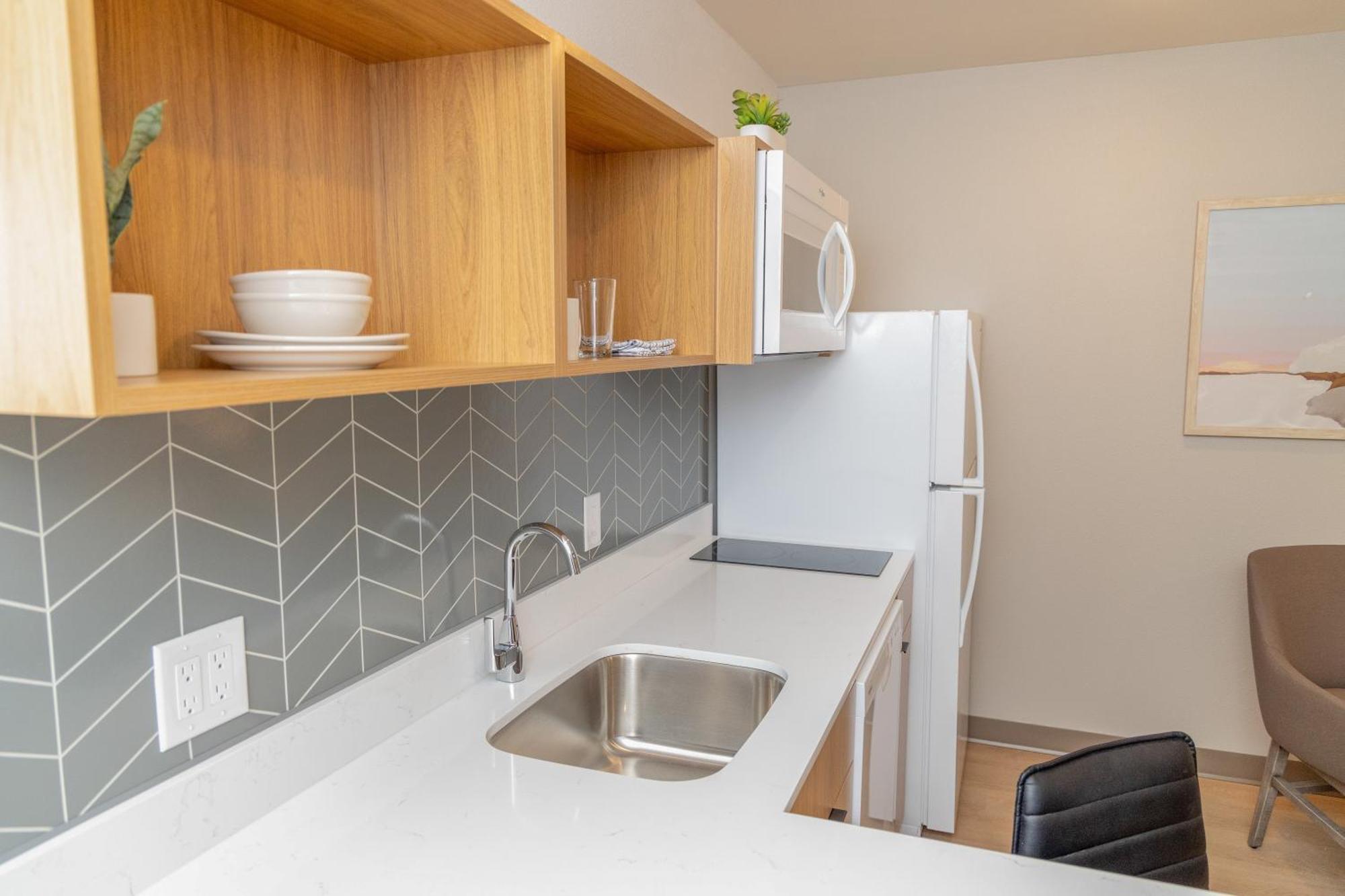Livaway Suites Tri-Cities-Ричланд Екстериор снимка